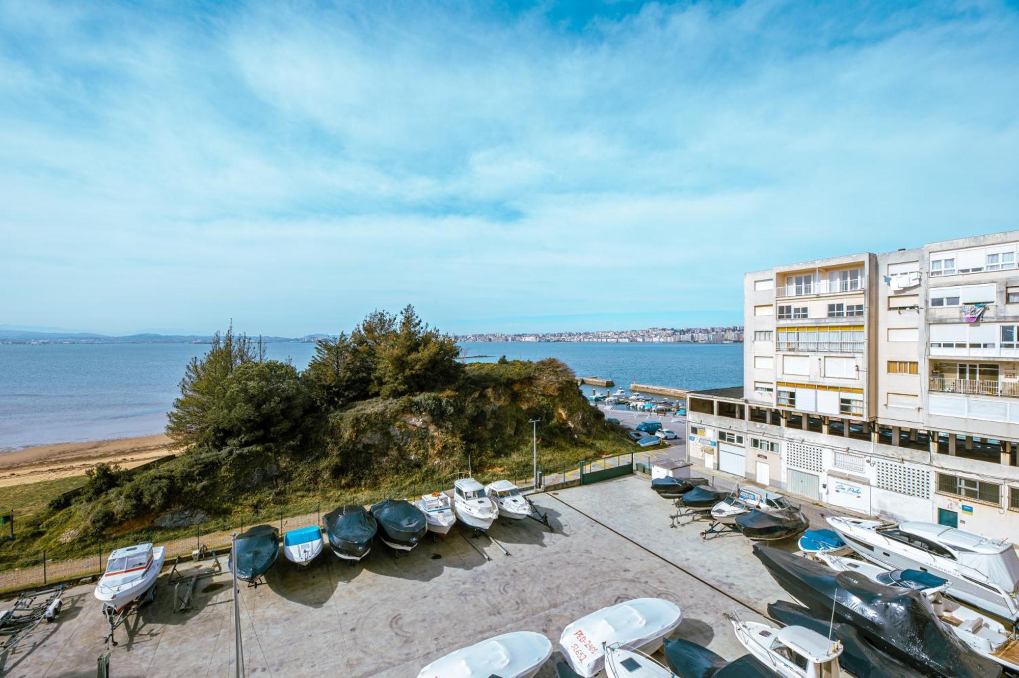 El Embarcadero Apartment Pedrena Ngoại thất bức ảnh